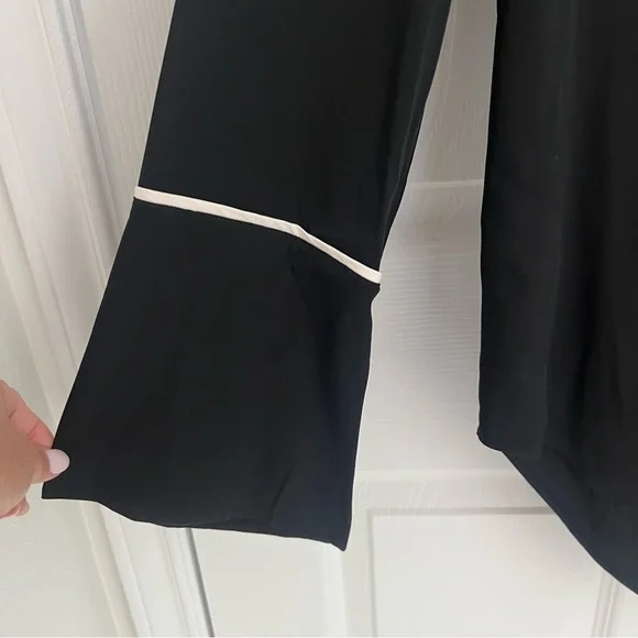 St. John Black Blouse with Creamy White Piping and Bell slit Sleeve Size Small - Picture 5 of 12